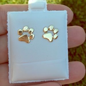 Final Price ♥️ New Dog Paw Print 🐾 Stud Earrings